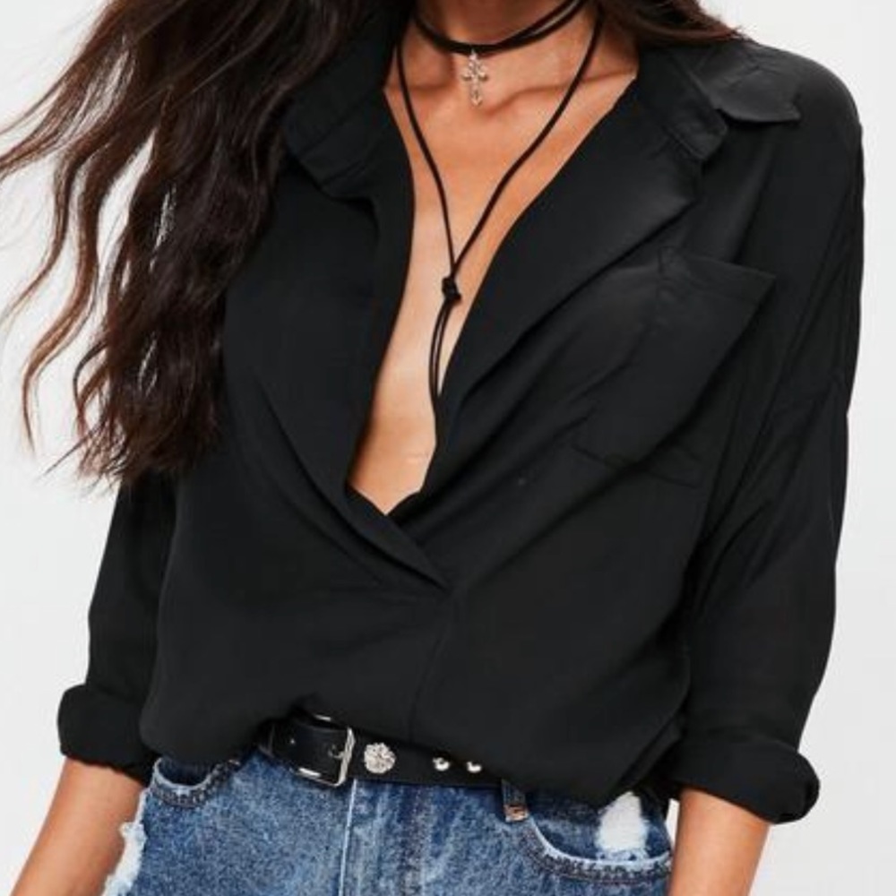MISSGUIDED black oversize long sleeve plunge shirt